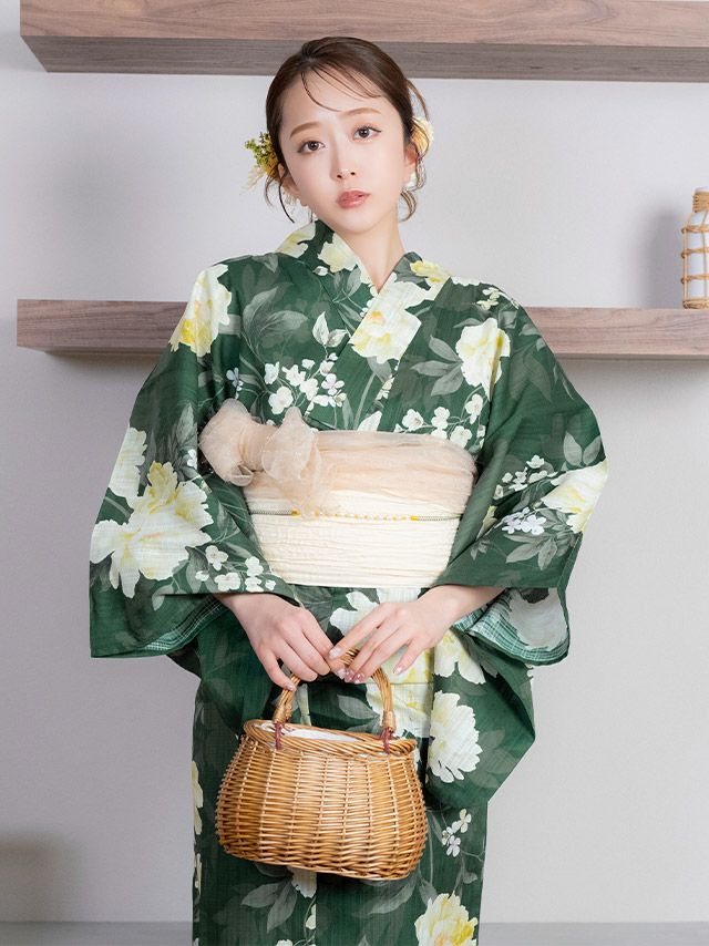 爽やかなのに深みのあるグリーン浴衣で一気に和美スタイルに変身