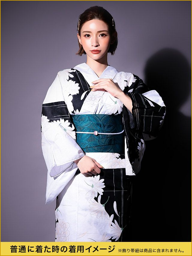 シックなモノトーンに映えるグリーンの帯が個性あふれる2way浴衣セット