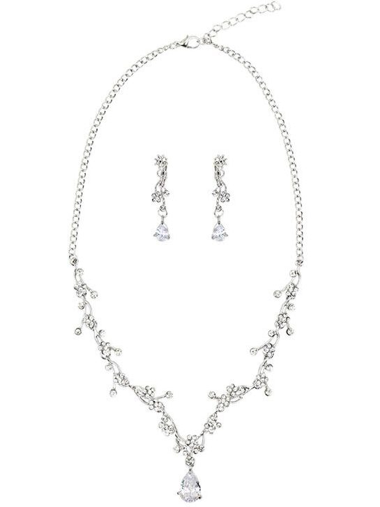 控えめなフラワーモチーフが上品で大人っぽい印象のアクセサリー2点セット