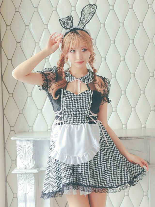 千鳥柄×フレアスカートで魅せるガーリーバニー♡