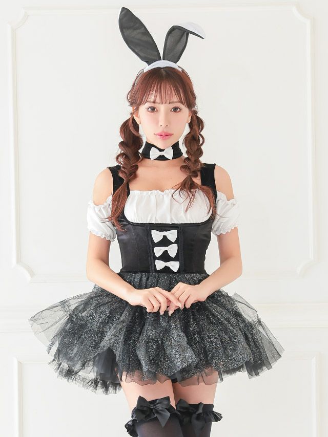 ふわふわチュールで可愛さ全開のバニーガール♡