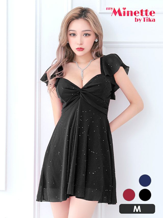 シンプルなブラックデザインにキラキラしたデザインが可愛いフレアミニドレス