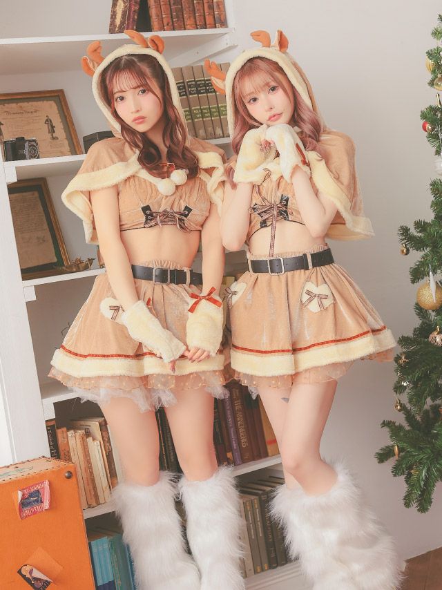 ツノ付きフードがキュートなぜパレートタイプのトナカイコスプレ