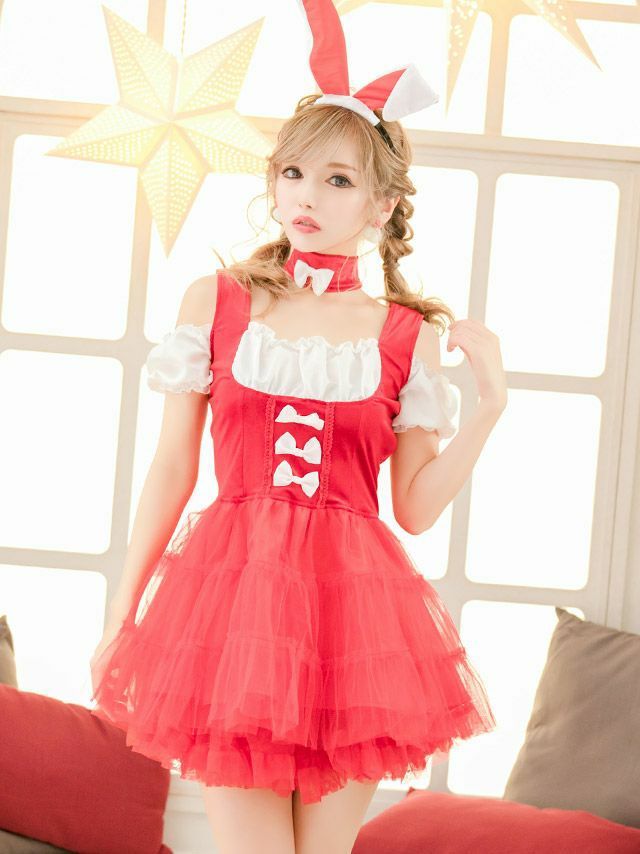 周りと被らない個性的バニーサンタ