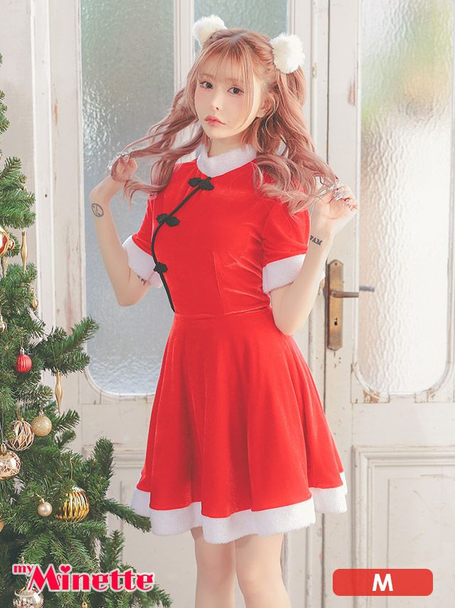 珍しいデザインが周りと差をつける！チャイナ風サンタコスプレ