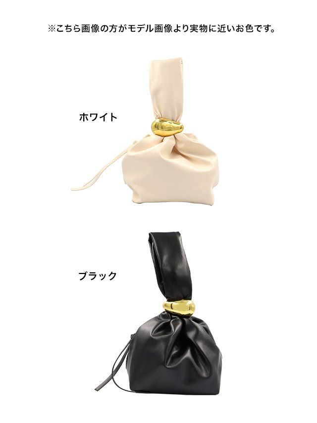 ちょっぴり抜け感演出♡ゴールドアクセントが入ったハンドバッグ