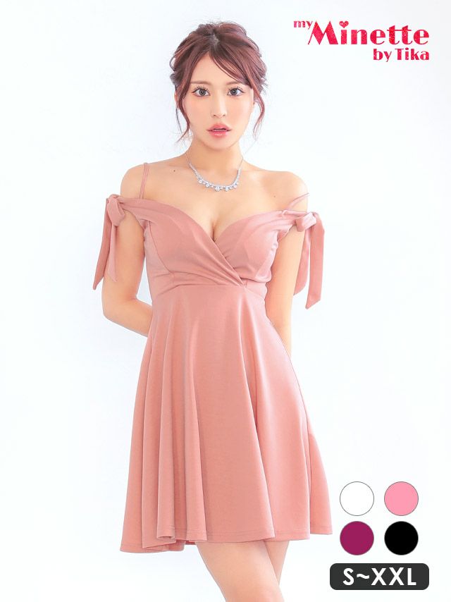 肩のリボンデザインがキュートで写真映えも間違いなし!可愛さ独り占めのフレアミニドレス