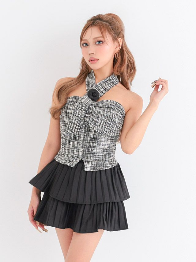 モノトーンのツイードベアトップ×華やかなティアードミニスカでプチプラなのに高級感溢れるセットアップドレス