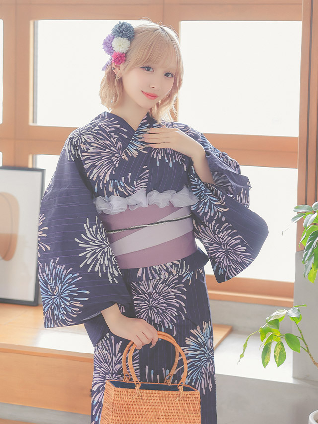 大きな花火柄がおしゃれなレトロ浴衣